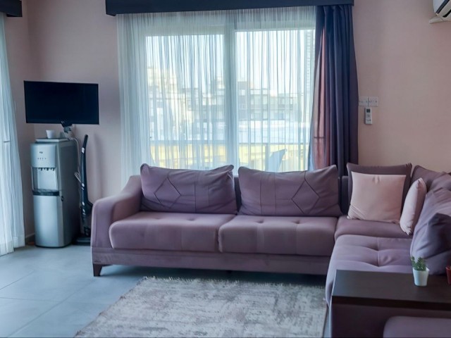 İskele Royal Sun Resıdence 1+1 Penthouse Satılık Ful Eşyalı - Fotoğraf 2