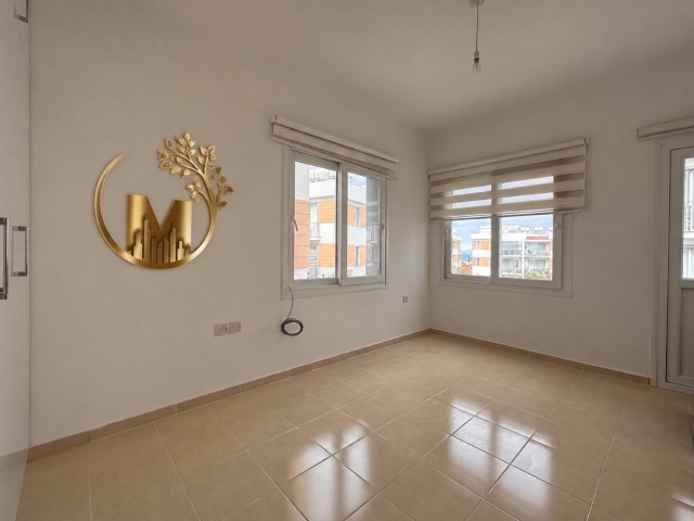 GİRNE ALSANCAK’TA NEZİH BİR SİTE İÇERİSİNDE  3+1 SATILIK DAİRE