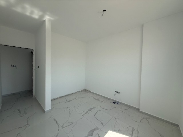 Gazimağusa'da Şehir Manzaralı Eşyasız 2+1 Daire Satılık!