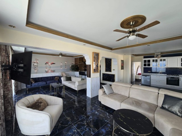 Ultra Lüks Muhteşem Deniz Manzaralı Jakuzili Penthouse - Fotoğraf 2