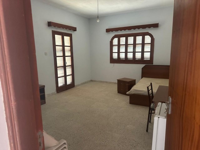 Lefke Merkez'de Satılık Türk Koçanlı 3 Adet 4+1 Daire - Fotoğraf 2