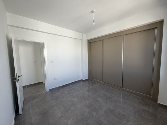 Site içerisinde deniz manzaralı 2+1 teraslı daire Taşınmaya hazır - Fotoğraf 1