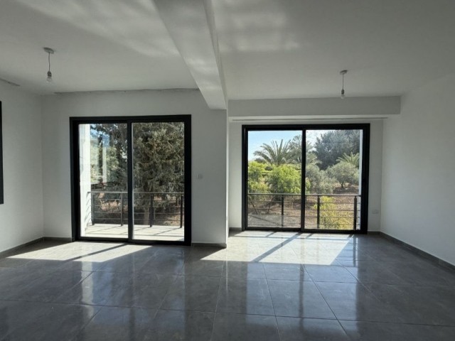 Site içerisinde deniz manzaralı 2+1 teraslı daire Taşınmaya hazır - Fotoğraf 2