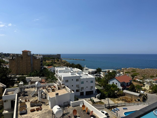 Girne Merkez'de Eşsiz Deniz Manzaralı Türk Koçanlı 2+1 Daire - Fotoğraf 3