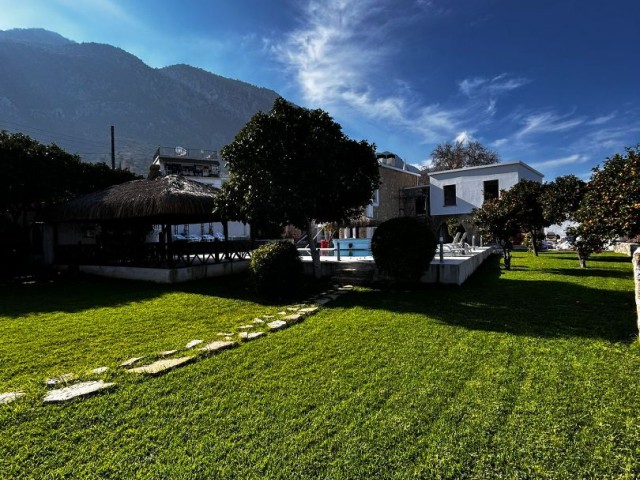 Lapta’da Tarihi Doku İle Modern Konforun Buluştuğu Özel Taş Villa - Fotoğraf 2