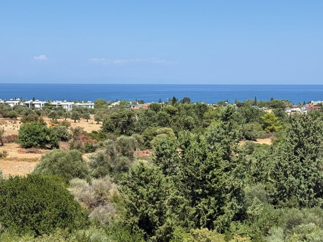 Girne Yeşiltepe’de Deniz Manzaralı, Geniş Teraslı 4+1 Satılık Villa - Fotoğraf 2