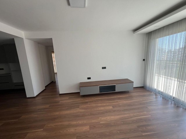 🏡 Kuzey Kıbrıs Gazimağusa Sakarya'da Satılık 2+1 Rezidans - Fotoğraf 2
