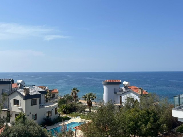 Caesar Cliff’te 3+1 Yarı Müstakil Villa – Esentepe’de Deniz, Dağ ve Konfor! - Fotoğraf 2