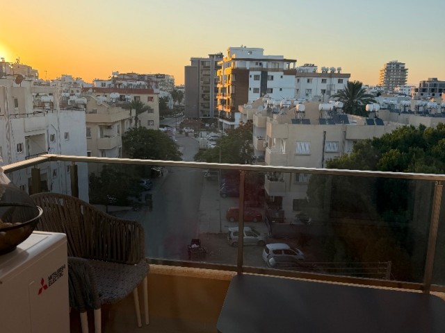 Karakol'da Satılık Ful Eşyalı 2+2 Daire - Hemen Taşının! - Fotoğraf 1