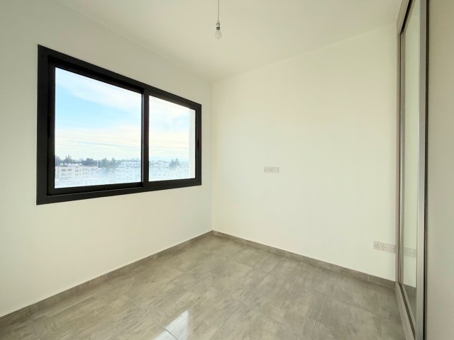 Lefkoşa Yenişehir'de Geniş Teraslı Satılık 2+1 Penthouse - Fotoğraf 4