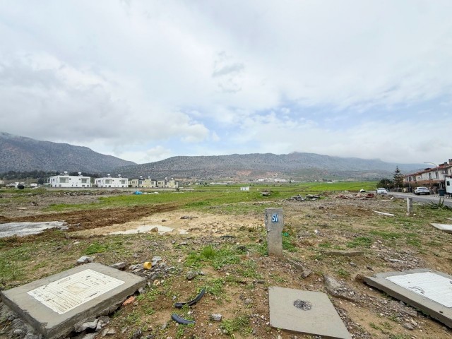 Girne Boğaz'da Villa Yapımına Uygun Türk Malı Satılık Arsalar - Fotoğraf 1