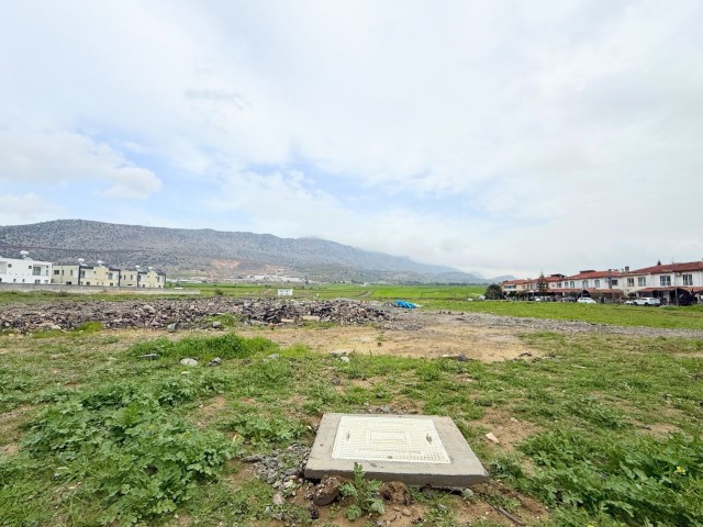 Girne Boğaz'da Villa Yapımına Uygun Türk Malı Satılık Arsalar - Fotoğraf 2