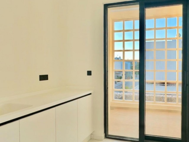 Girne Bellapais'te Ultra Lüks 4+1 Havuzlu Villa - Fotoğraf 4
