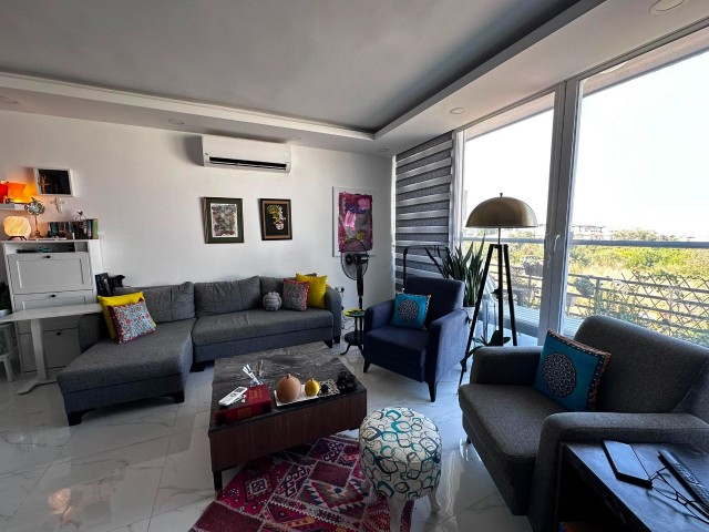 Girne Doğanköy’de Havuzlu Sitede Satılık 2+1 Daire (Tam Eşyalı) - Fotoğraf 2