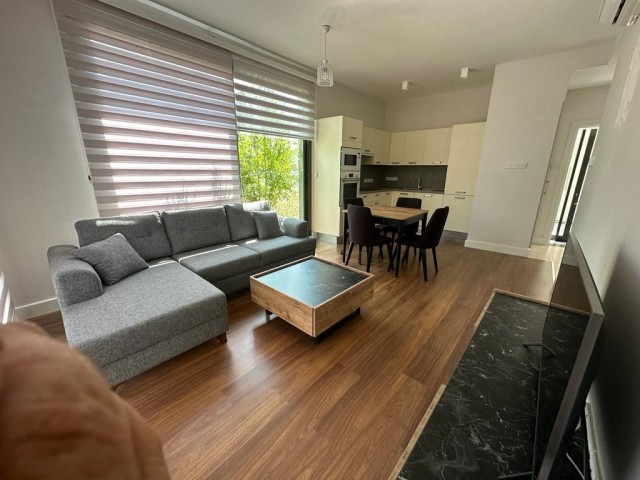 Alsancak Natura Sitesi'nde Özel Bahçeli Full Eşyalı 1+1 Satılık Daire - Fotoğraf 2