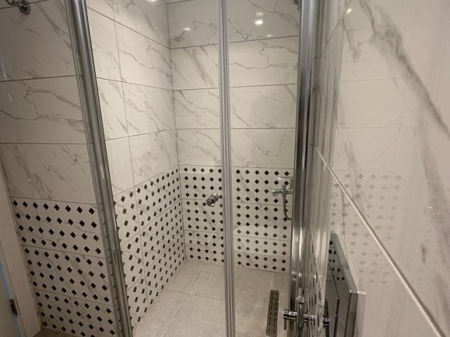 Alsancak Natura Sitesi'nde Özel Bahçeli Full Eşyalı 1+1 Satılık Daire - Fotoğraf 4