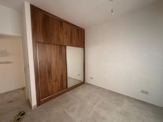 Küçük Kaymaklı'da Türk Malı Yeni Sıfır Daire - Fotoğraf 1