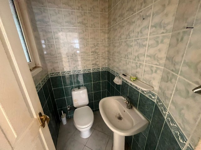 GİRNE MERKEZDE 3+1 SATILIK DAİRE