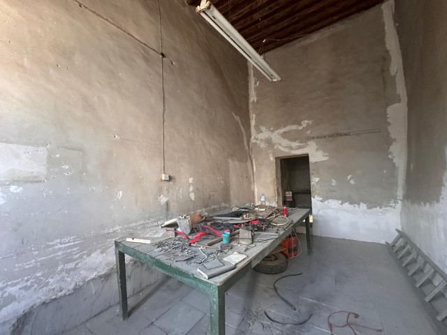 DEĞİRMENLİK BÖLGESİNDE SATILIK  MÜSTAKİL EV