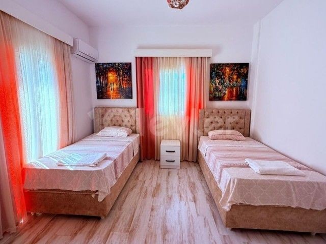 Edremit Bölgesinde Satılık 5+1 Müstakil Villa Ticari İzine Açık (Butik hotel Olabilir) - Fotoğraf 4