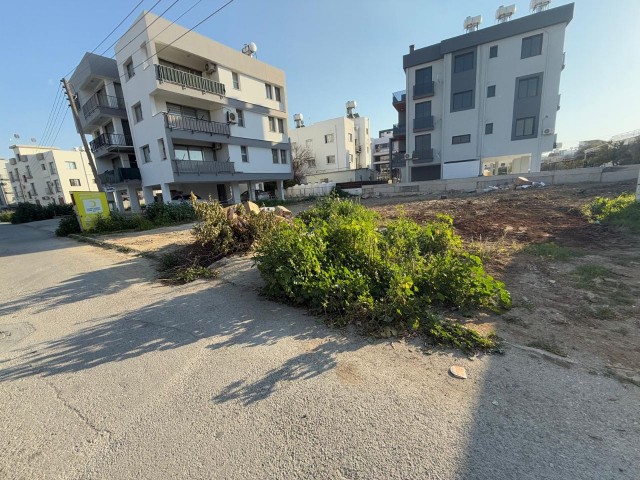 Lefkoşa Gönyeli de Türk Koçan Apartmanlık Satılık Arsa - Fotoğraf 1