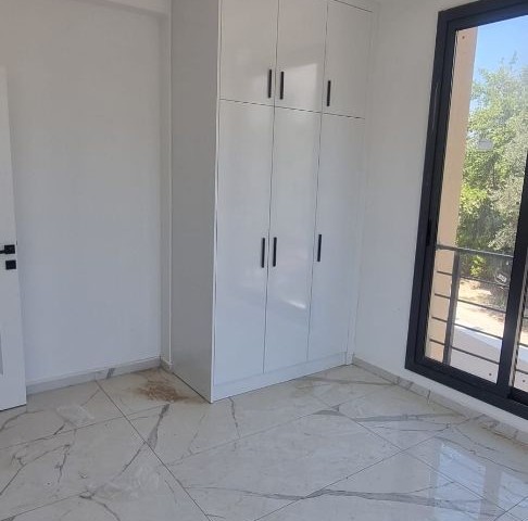 Girne Alsancak'ta Satılık 2+1 Daire - Şehir Manzaralı, Güvenlikli! - Fotoğraf 4