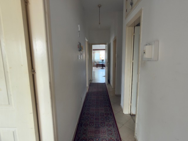 Lefkoşa Metropol Bölgesinde Satılık Türk kocan 3+1 Daire - Fotoğraf 2