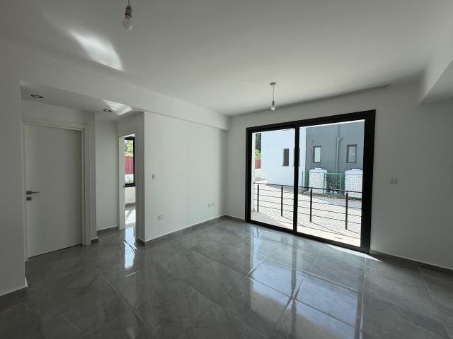 Girne Çatalköyde Satılık 2+1 Daire - Fotoğraf 1