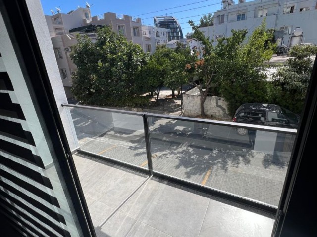 Girne Merkez'de 2+1 Satılık Daire - Fotoğraf 4