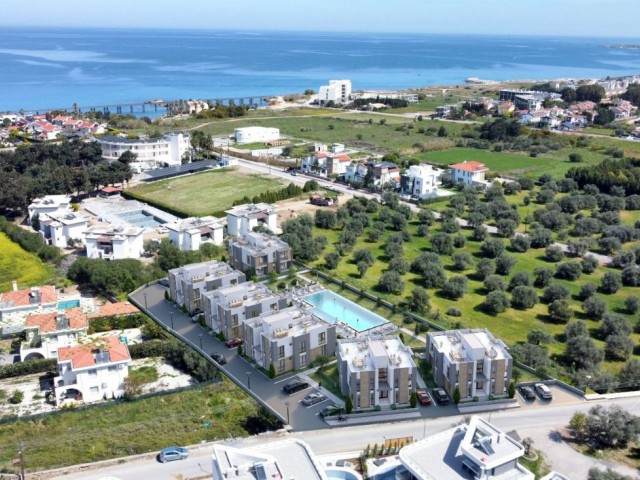 Girne Lapta'da 2+1 Caliora Sitesinde Havuzlu , Bahçeli Fırsat Daire