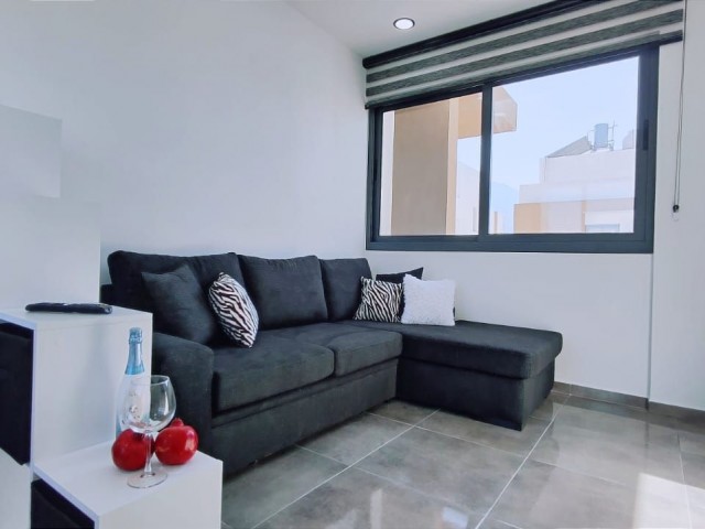 Girne Alsancak'ta Satılık 4+1 Jakuzili Teraslı Villa - Fotoğraf 4