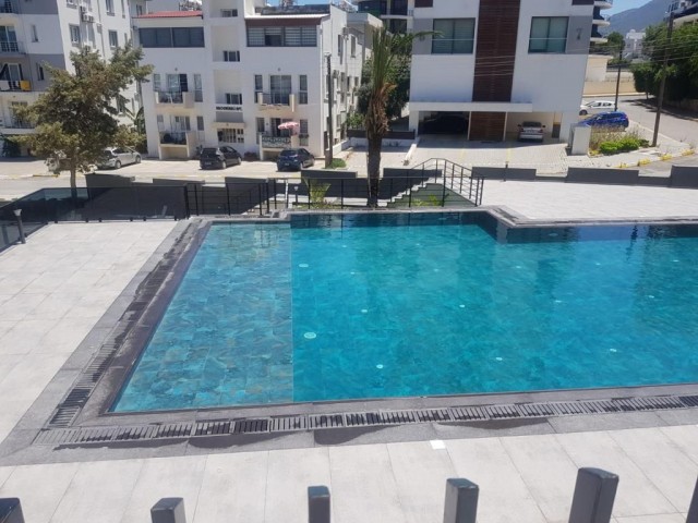 Havuzlu Sitede -girne Merkez Satılık 1+1 Daire Full Eşyalı Daireler - Ofis İzinlidir - Fotoğraf 3