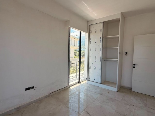 Hasan Uzun Petrol Arkası Projeden Satılık Özel Havuzlu 3+1 Villa - Alsancak Mevkii - Fotoğraf 4