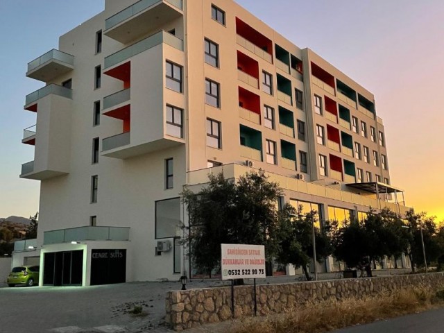 LEFKE AVRUPA ÜNİVERSİTESİNE YURUYEREK 5 DAKİKA STÜDYO DAİRE