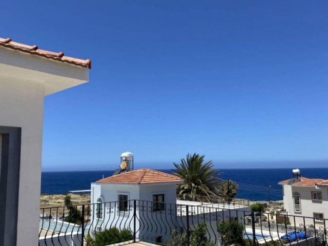 Girne Esentepe`de Bahçe Ve Deniz Manzaralı Modern Villa Sizi Bekliyor! - Fotoğraf 1