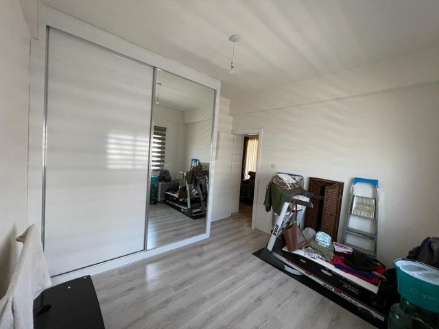 Tam Bir Yatırım Fırsatı!!! Kiracı ile birlikte Ortaköyde satılık 2+1 Penthouse - Fotoğraf 2