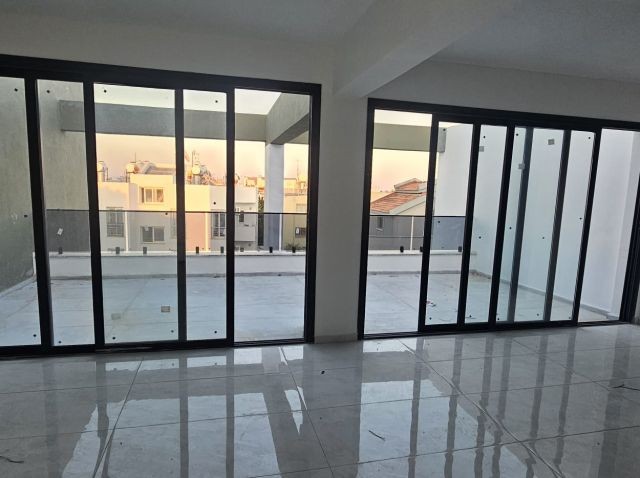 Geniş Teras , Modern Yaşam , Eşsiz Konum Hamitköy 2+1 Penthouse - Fotoğraf 1