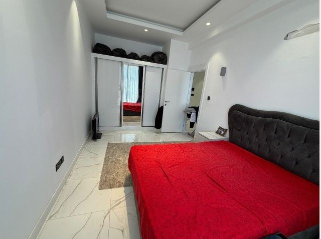 Girne Alsancak'ta 2+1 Ful Eşyalı Daire - Bahçe ve Otopark Seçenekleri ile Satılık