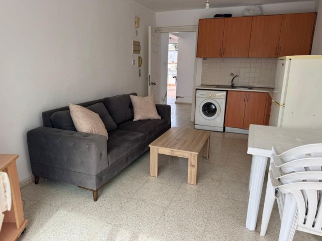 Girne Merkez’de Geniş Teraslı & Balkonlu Satılık 1+1 Daire | 85.000 STG - Fotoğraf 4