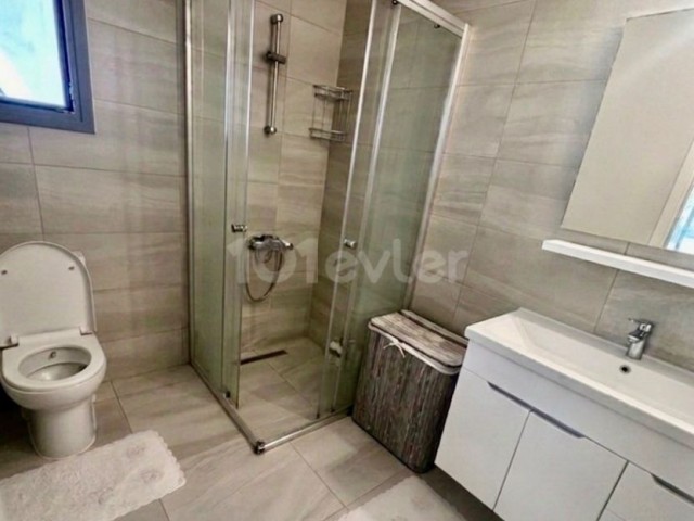 Kıbrıs Town Houses İçerisinde Bahçeli Zemin Kat 2+1 Satılık Daire - Fotoğraf 3