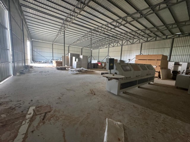 Lefkoşa Haspolat'ta Ticari Merkezde 600 m² Depo Satışı - Kaçırmayın!