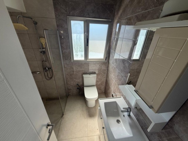 Küçük Kaymaklı Bölgesinde 3+1 Geniş Penthouse Daire - Fotoğraf 2