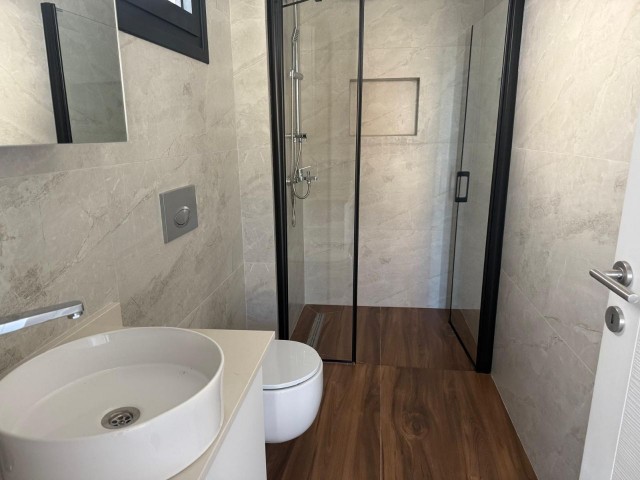 Zeytinlik'te Lüks Geniş Yaşam Alanına Sahip 4 Yatak Odalı Havuzlu Villa - Fotoğraf 2