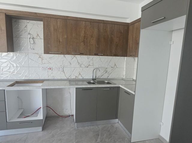 Hamitköy Lefkoşada Muhteşem Penthouse Muhteşem Fiyatla.. - Fotoğraf 1