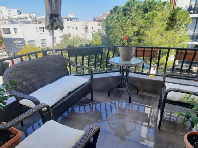 Girne merkezinde satılık 3+1 daire - Fotoğraf 4