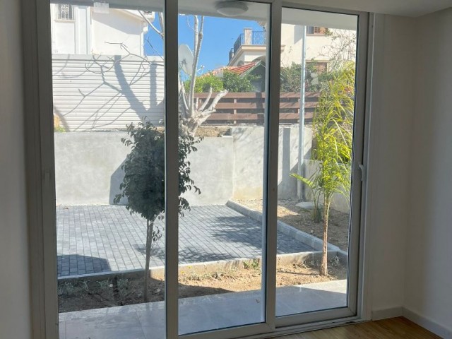 Girne, Dogankoyde satilik 2+1 bahceli daire - Fotoğraf 1