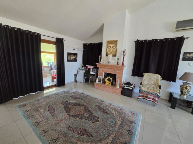 Satılık | Ozanköy | 4+2 Villa - Fotoğraf 1
