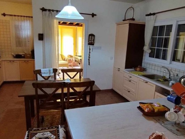 Girne, Catalkoyde satilik genis luks 3+1 villa - Fotoğraf 1