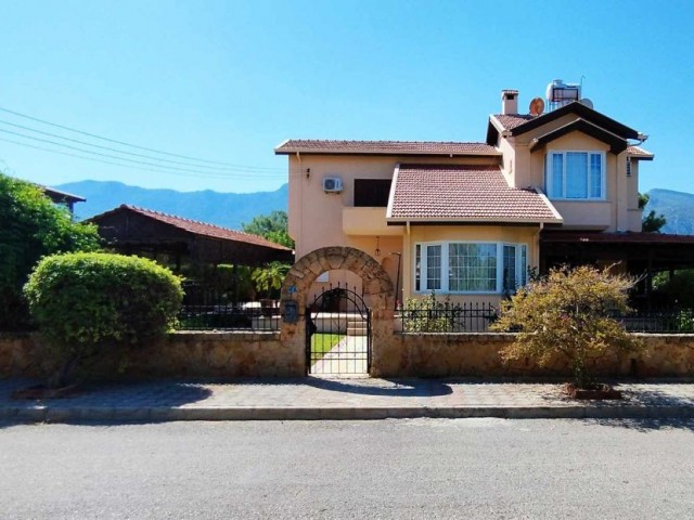 Girne, Catalkoyde satilik genis luks 3+1 villa - Fotoğraf 4