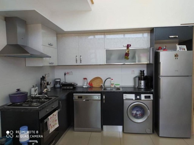 Girne, Lapta da satilik genis denize sifir 2+1 loft daire - Fotoğraf 2